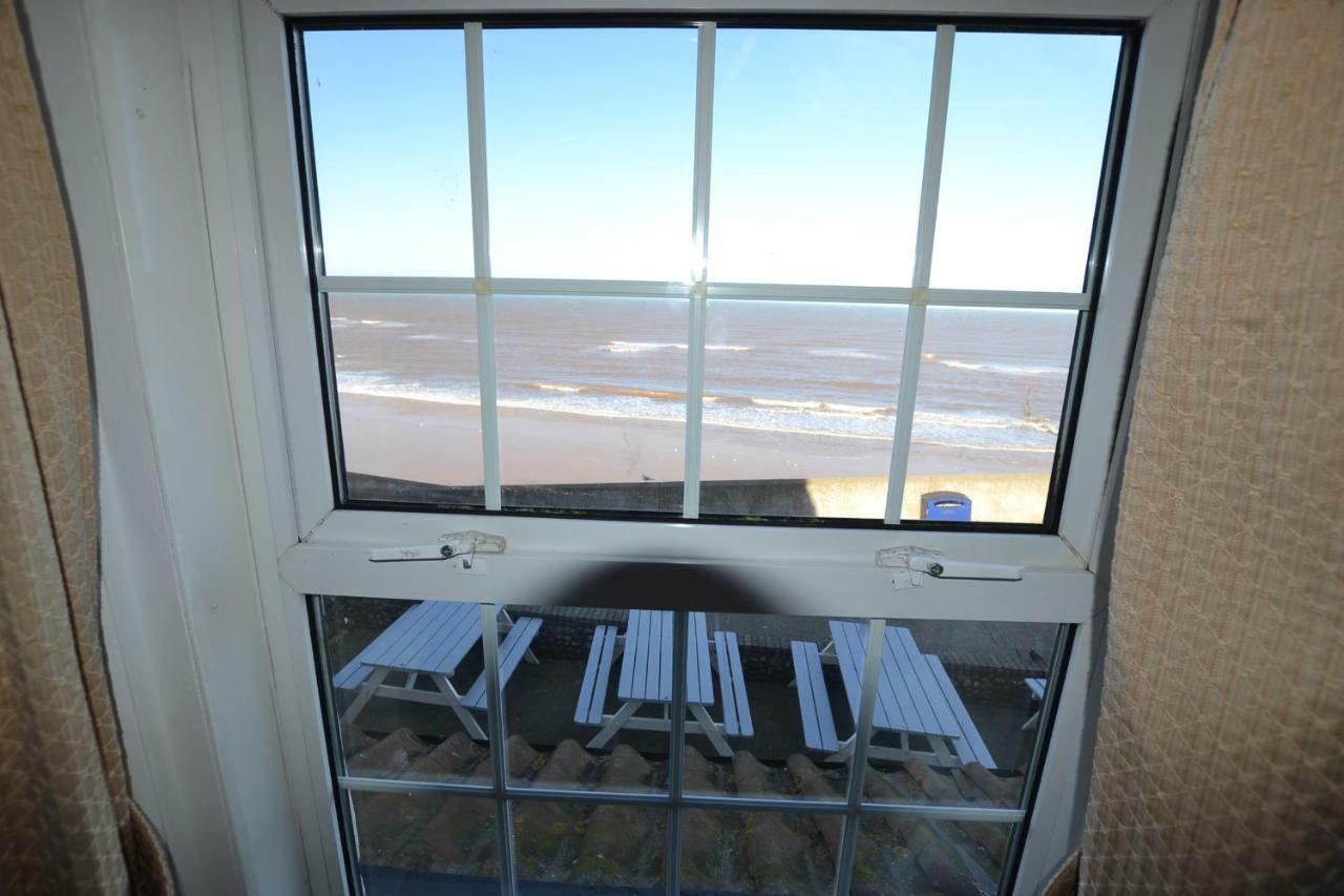 The Two Lifeboats Bed and Breakfast Sheringham Buitenkant foto