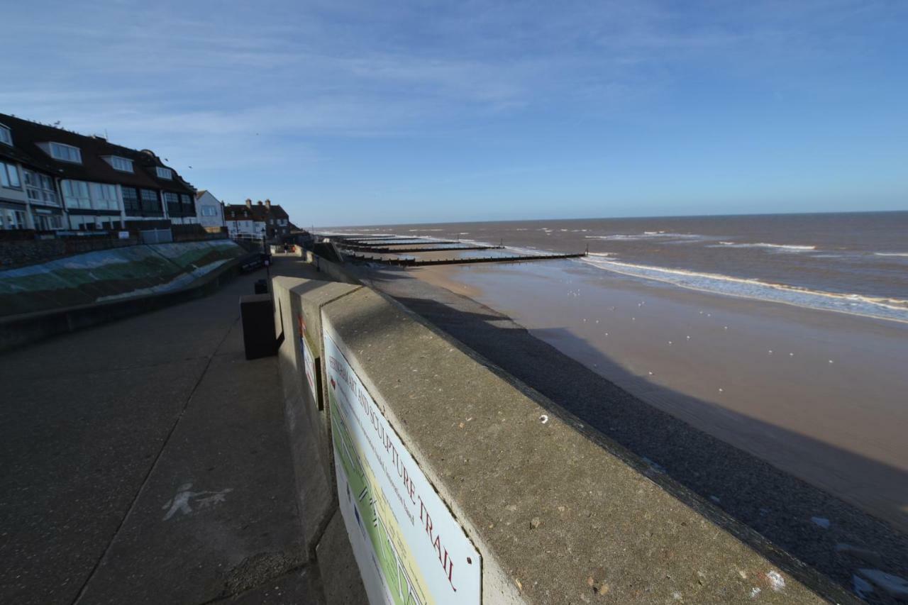 The Two Lifeboats Bed and Breakfast Sheringham Buitenkant foto