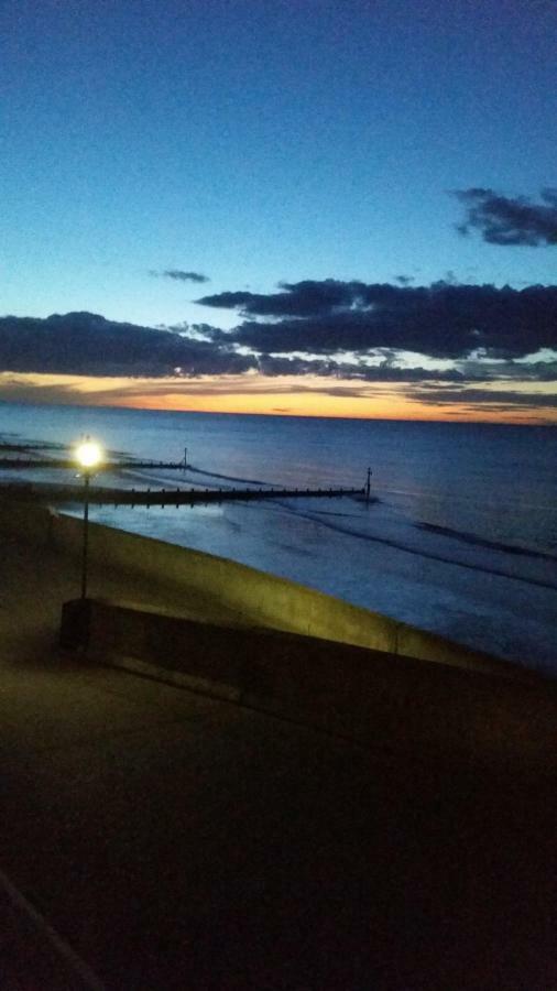 The Two Lifeboats Bed and Breakfast Sheringham Buitenkant foto